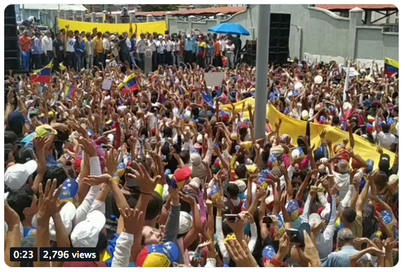 Juan Guaidó Llega A La Concentración En Avda Tulio Febres En Mérida