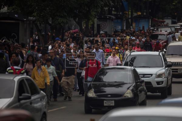 Venezuela Comienza A Iluminarse Tras 7 Horas De Apagón General