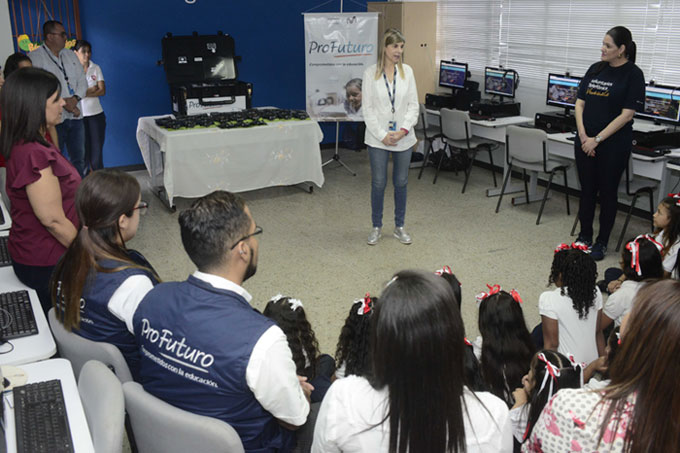 Fundación Telefónica Movistar Lleva Programa De Educación Digital ProFuturo A 16 Escuelas De Fe Y Alegría